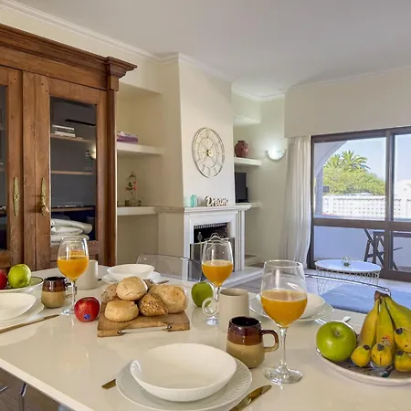 Apartment #406 Modern 1br With Pool Near Oura Strip