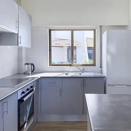 #406 Modern 1br With Pool Near Oura Strip *