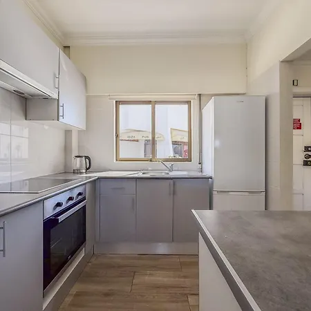 #406 Modern 1br With Pool Near Oura Strip * 阿尔布费拉