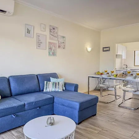 Apartment #406 Modern 1br With Pool Near Oura Strip