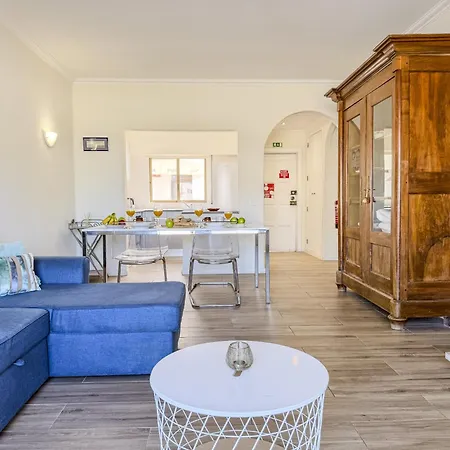 Apartment #406 Modern 1br With Pool Near Oura Strip Albufeira